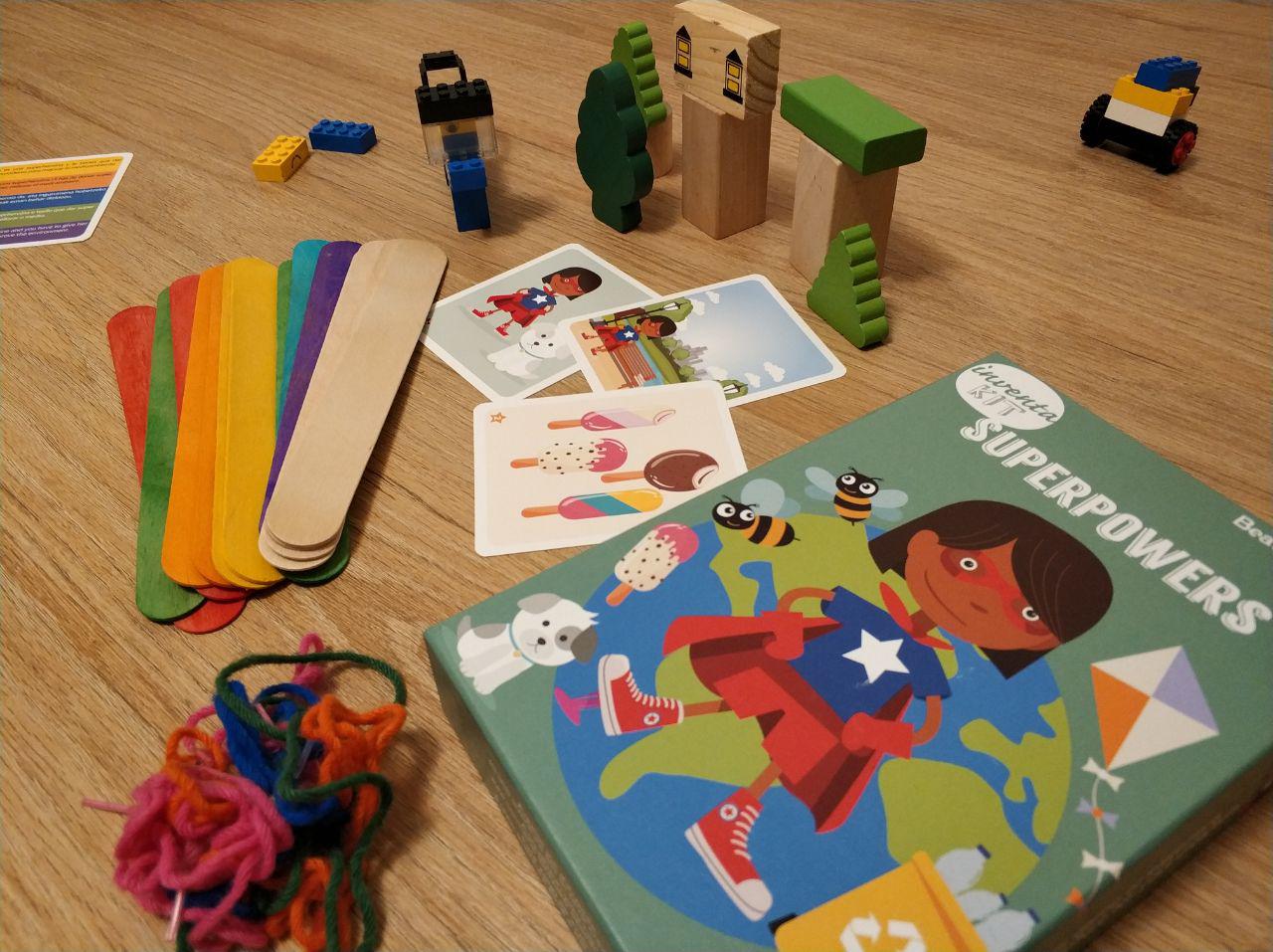 juegos para fomentar la creatividad Inventa Kit Space