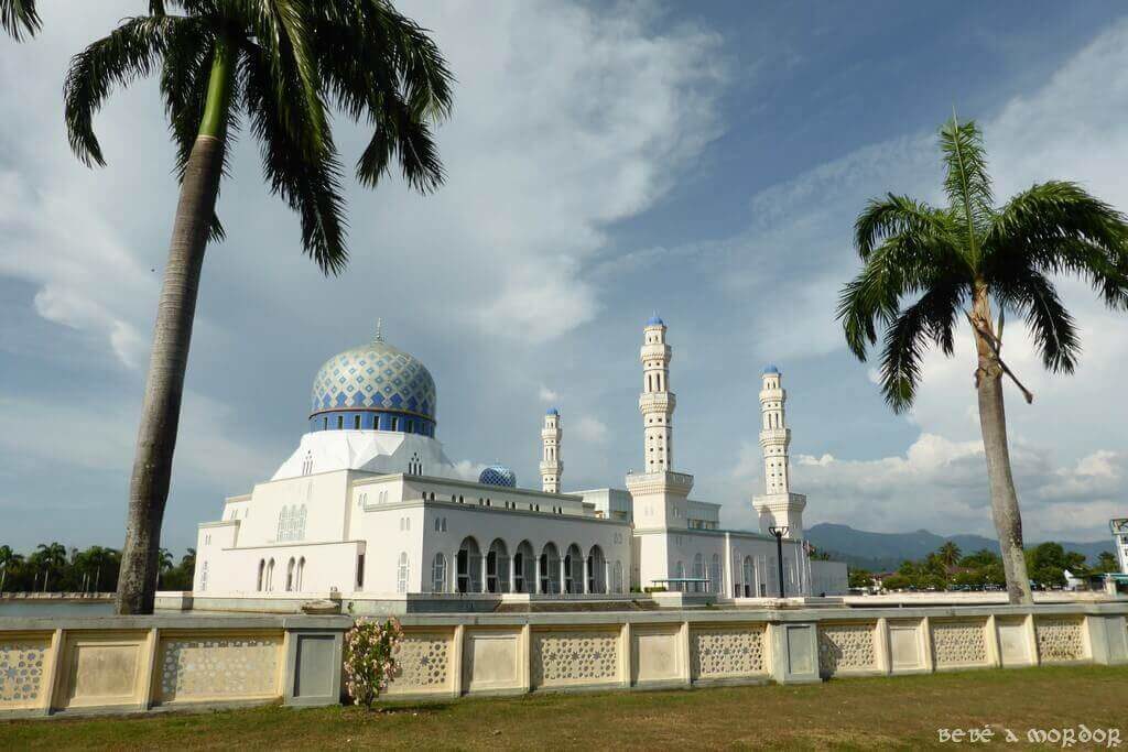 14. Kota Kinabalu - Mezquita Bandaraya Masjid